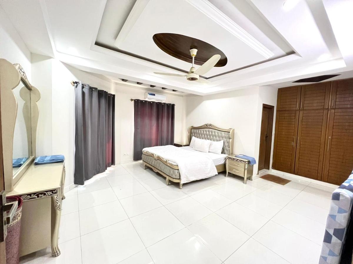 Luxury Apartment Rentals Islamabad Exterior foto