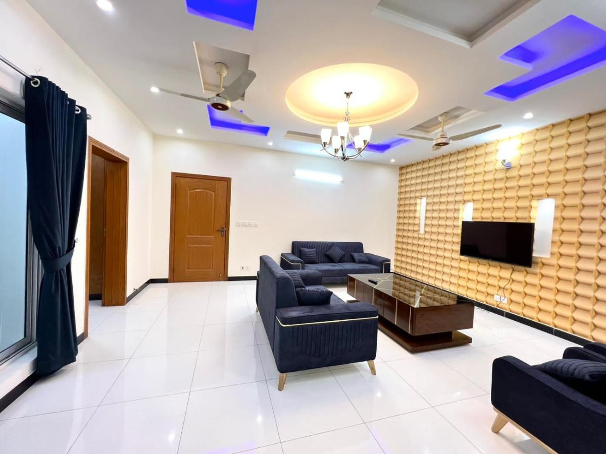 Luxury Apartment Rentals Islamabad Exterior foto