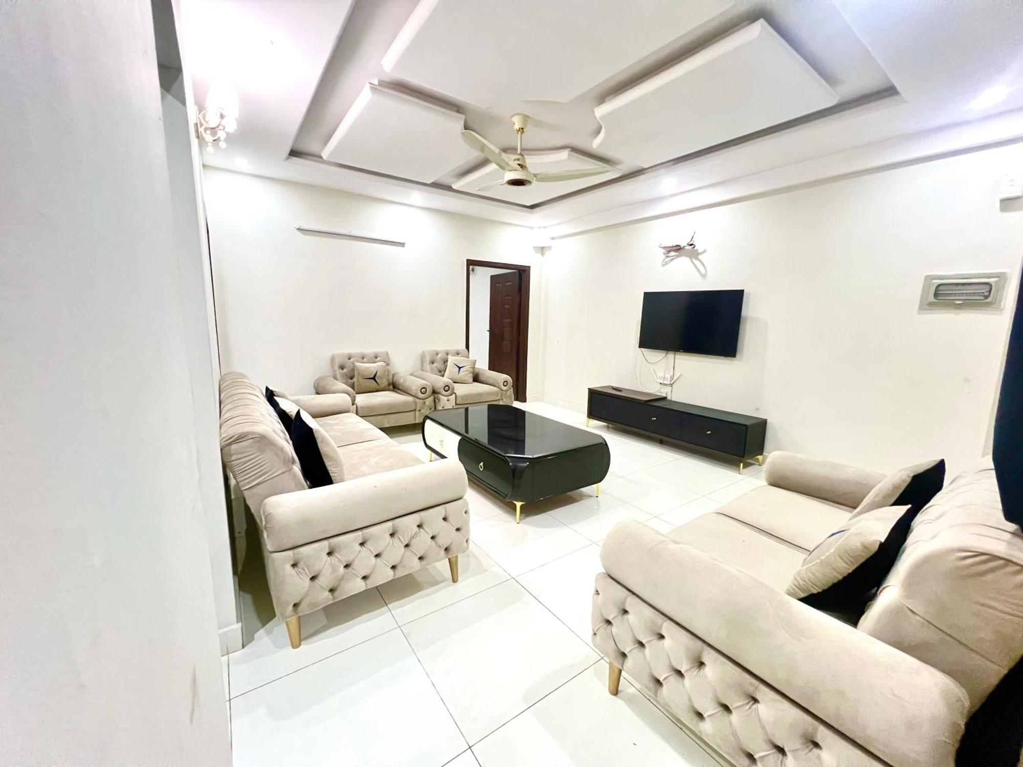 Luxury Apartment Rentals Islamabad Exterior foto